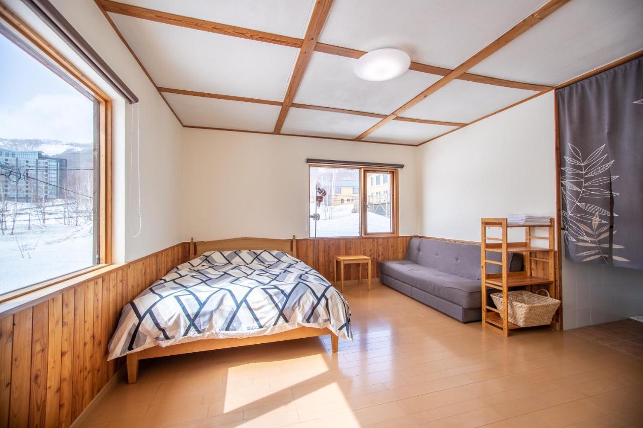 Matsu House With Air Conditioner - 5 Min To Rusutsu Ski Resort Exteriör bild